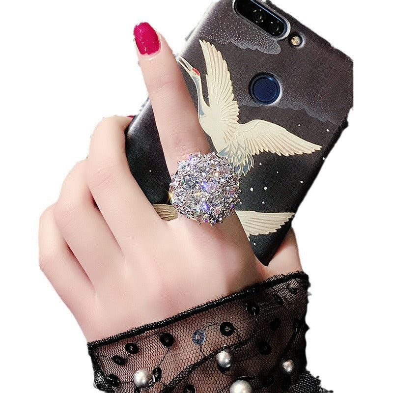 Full Diamond Round Super Flash Zircon Banquet Engagement Ring