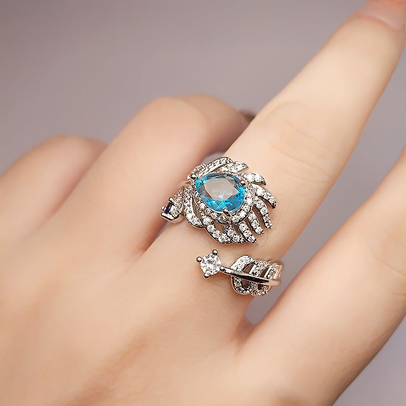 Women's Simulation Aquamarine Topaz Fashion High-grade Feather Rings