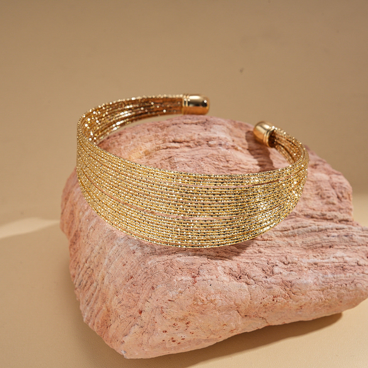 Women's Metal Geometric Round Open-ended Cold Personalized High-grade Bracelet