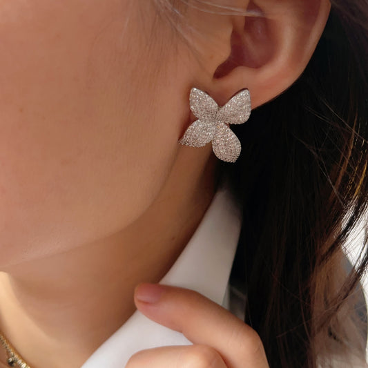 Inlaid Zircon Flower Niche Temperament Style Earrings