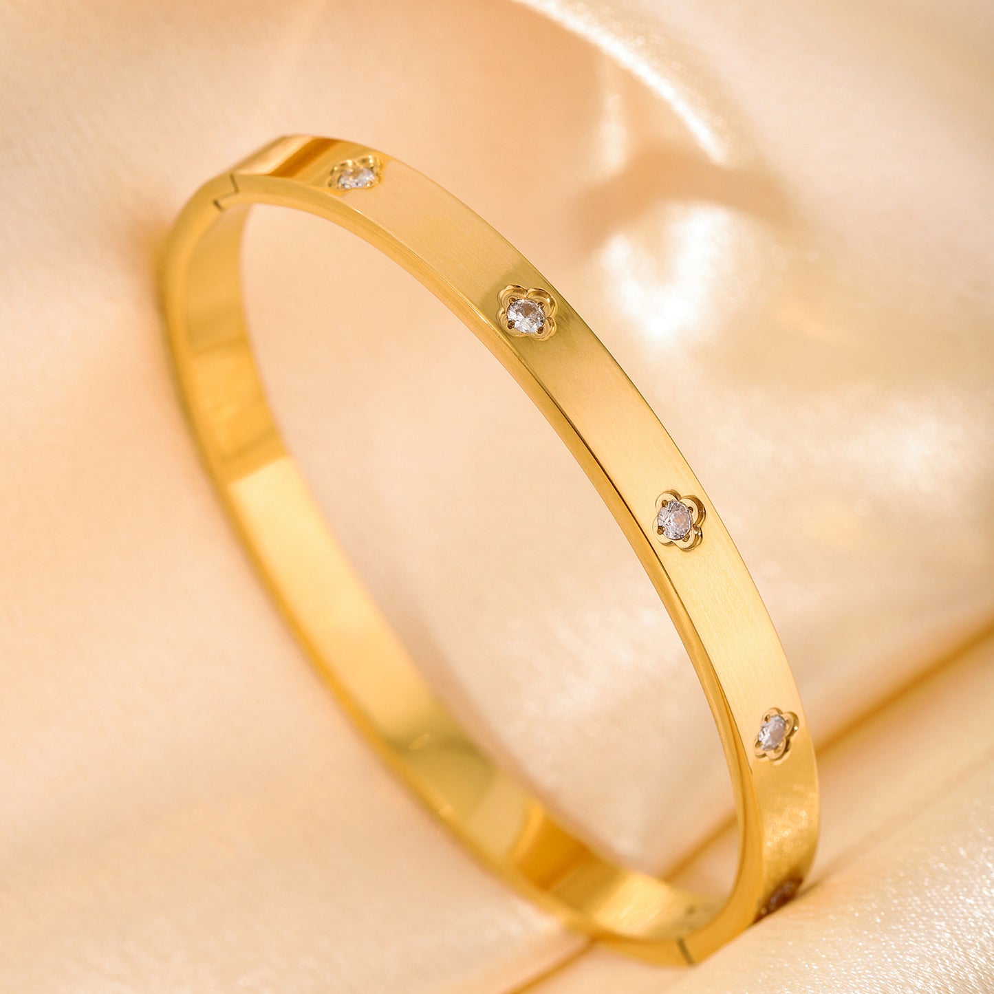Light Luxury Stainless Steel Inlaid Zircon Temperamental Minority Simple High-grade Bracelets