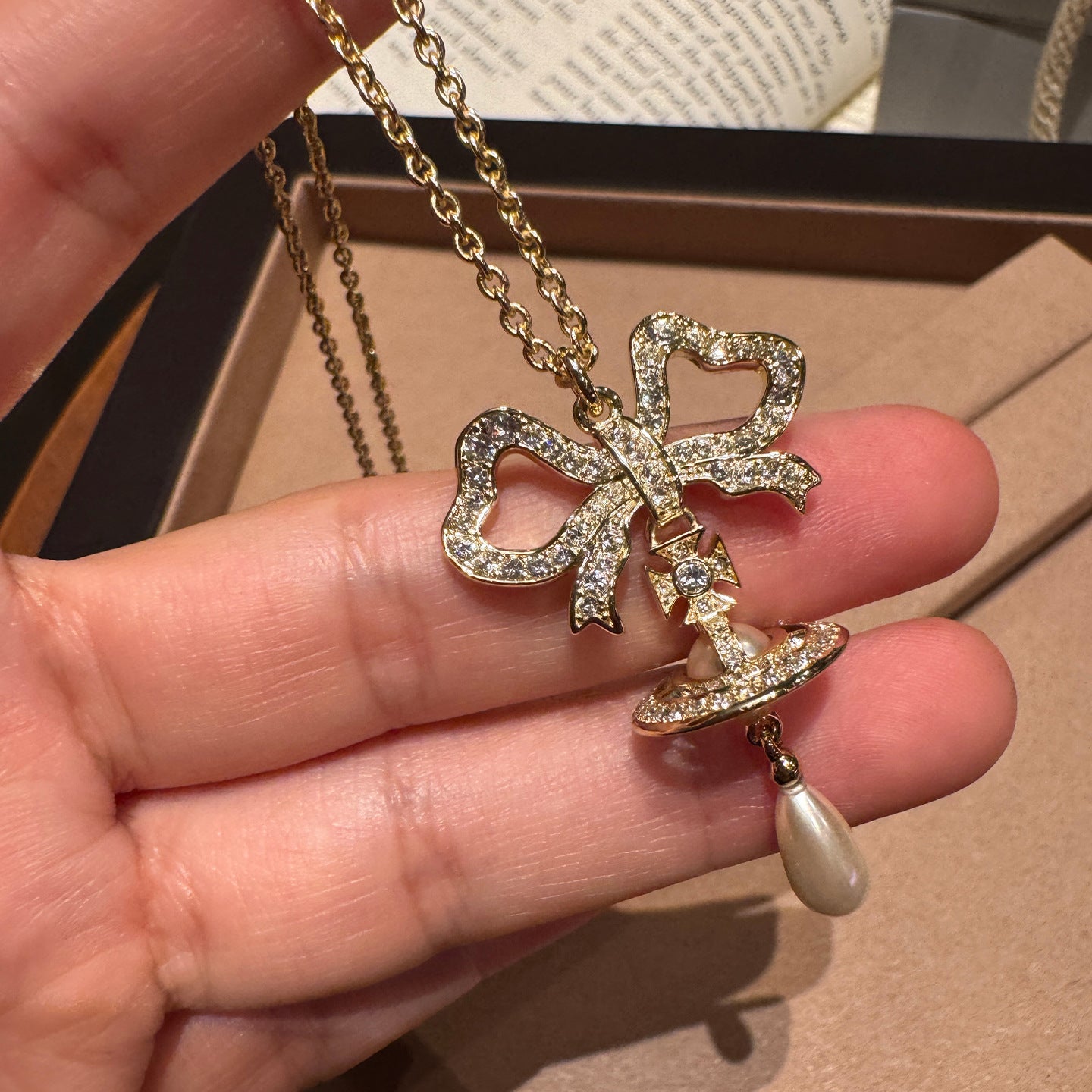 Chain Fine Inlaid Ribbon Water Drop Necklaces