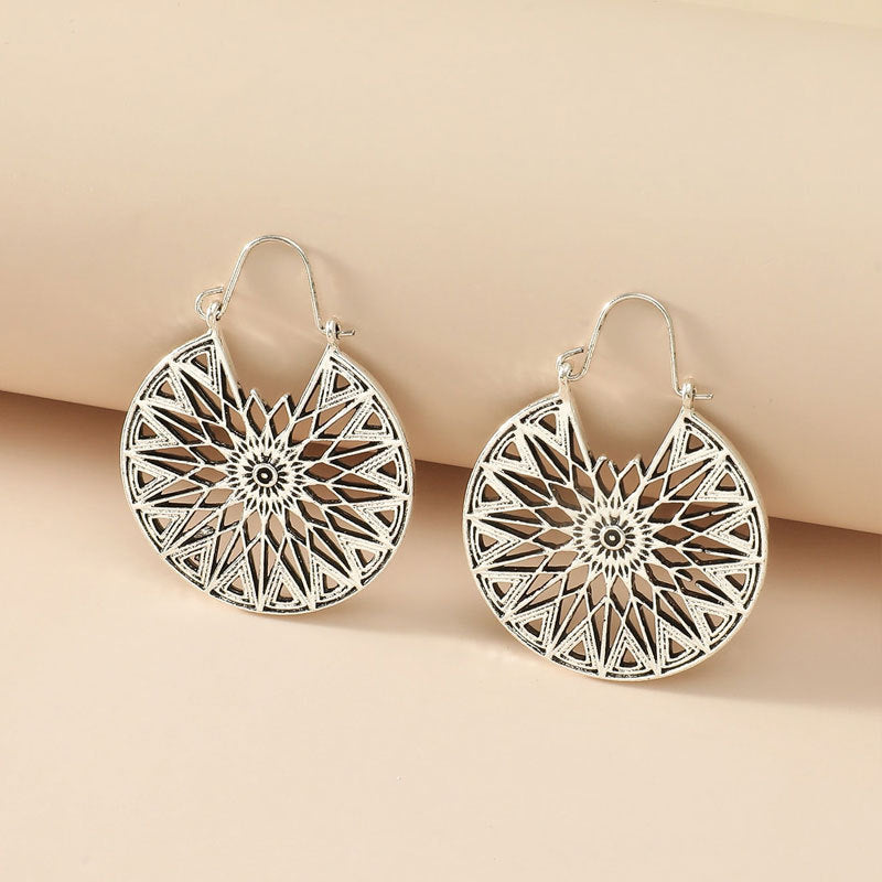 Carved Female Temperament Alloy Geometric Ear Clip Earrings