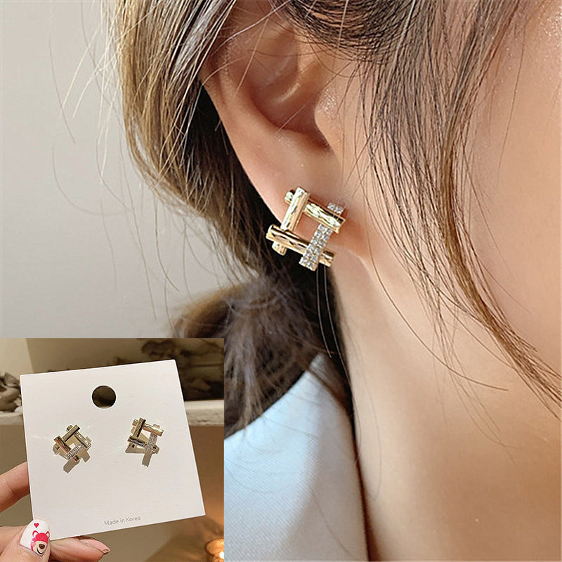 Women's Needle Korean Simple Niche Temperament Personalized Earrings