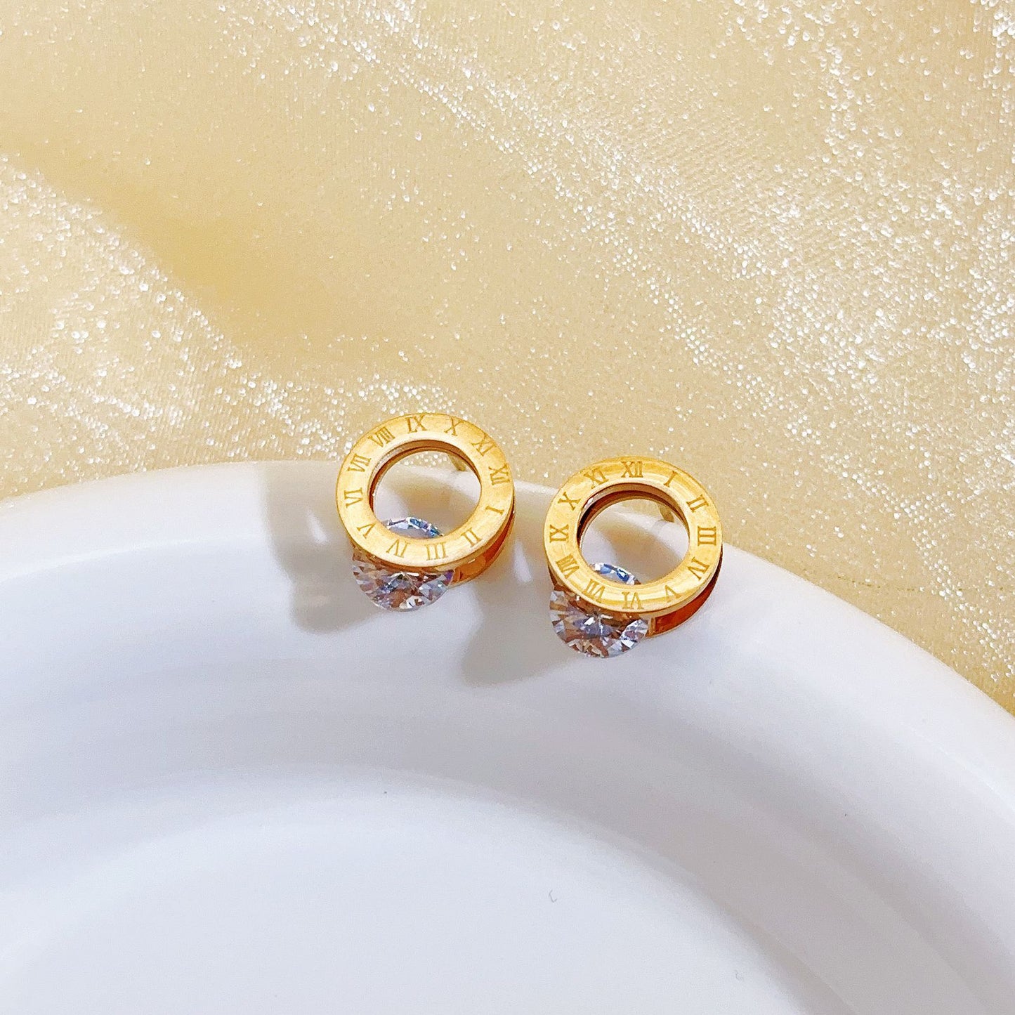 Steel Ear Female Temperament Roman Characters High-grade Stud Earrings