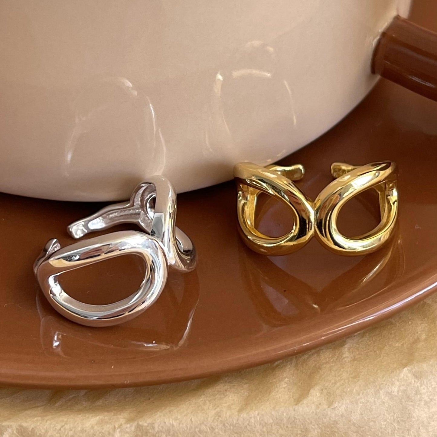 Hollow Cross Simple Fashionable Temperamental Cold Rings