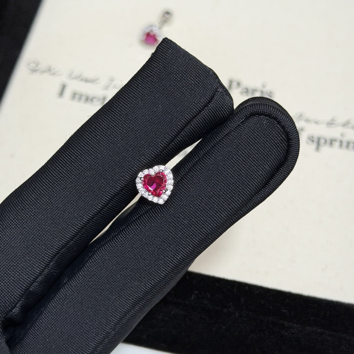 Love Cute Wild Zircon Flat Titanium Stud Earrings