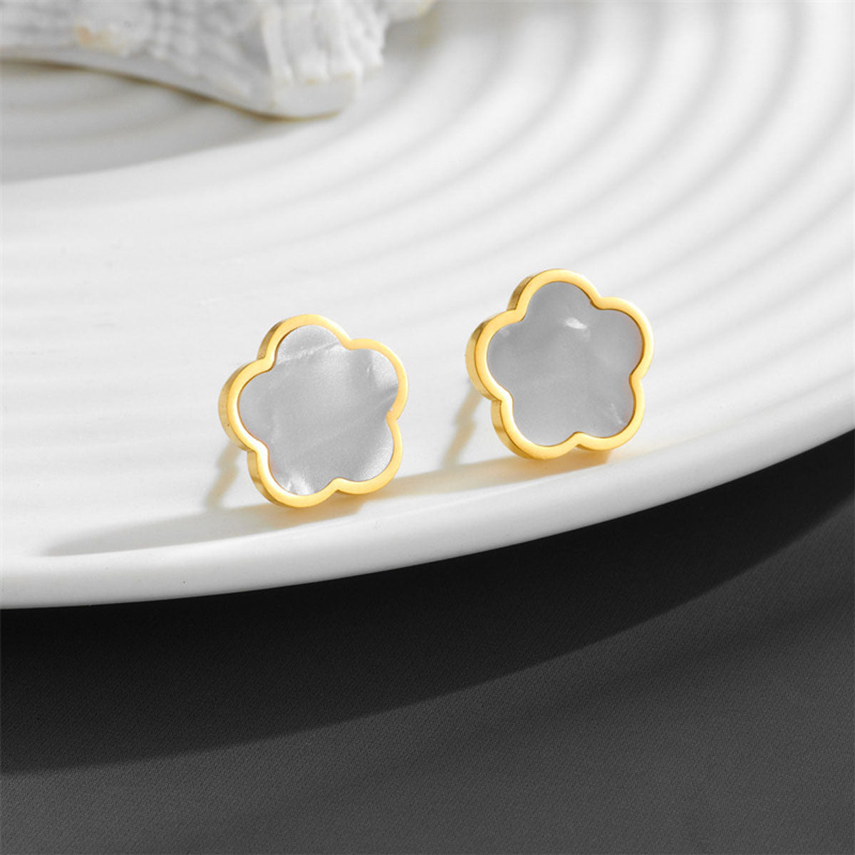 Clover Elegant Flower Simple Light Luxury Fashion High Sense Na Jewelry Set
