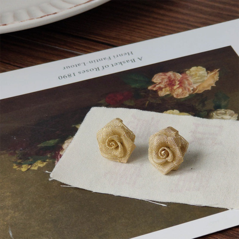 Flower High-grade Retro Gold Yarn Handmade Earrings