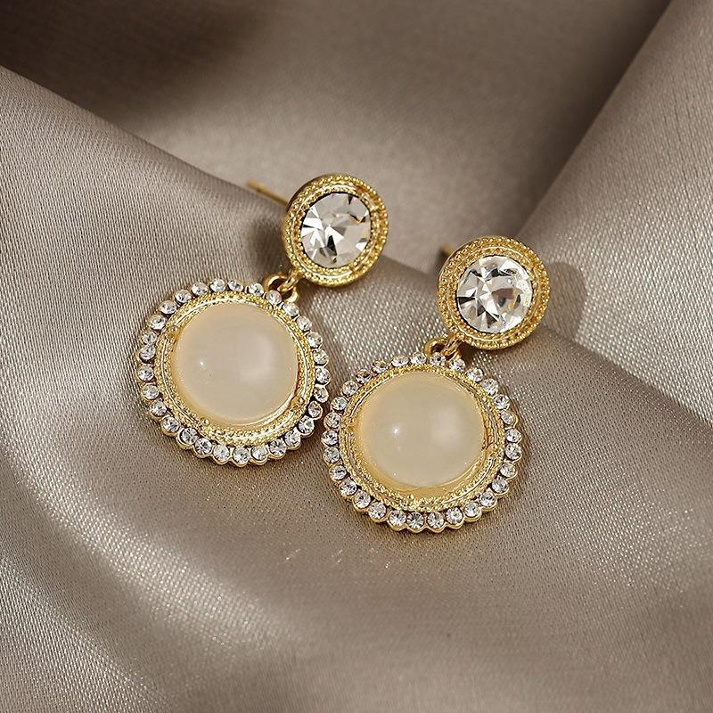 Unique Elegant Light Luxury Opal Female Earrings