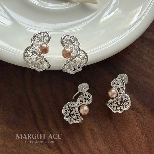 Women's Temperament Design Pattern Hollow French Entry Lux Exquisite High-grade Versatile Stud Earrings