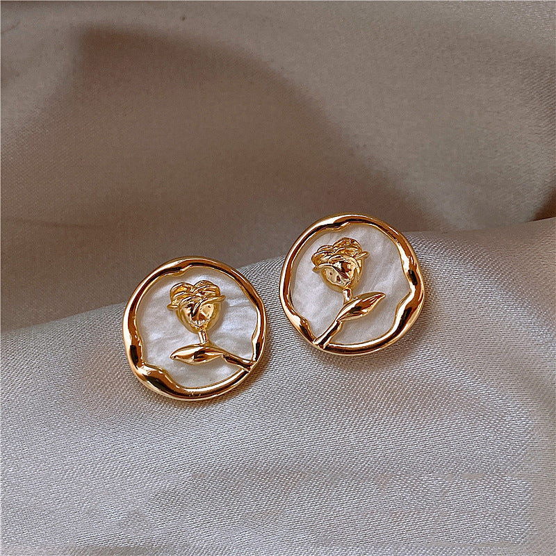 Women's Sier Needle Light Luxury Minority Pearl For Graceful Stud Earrings