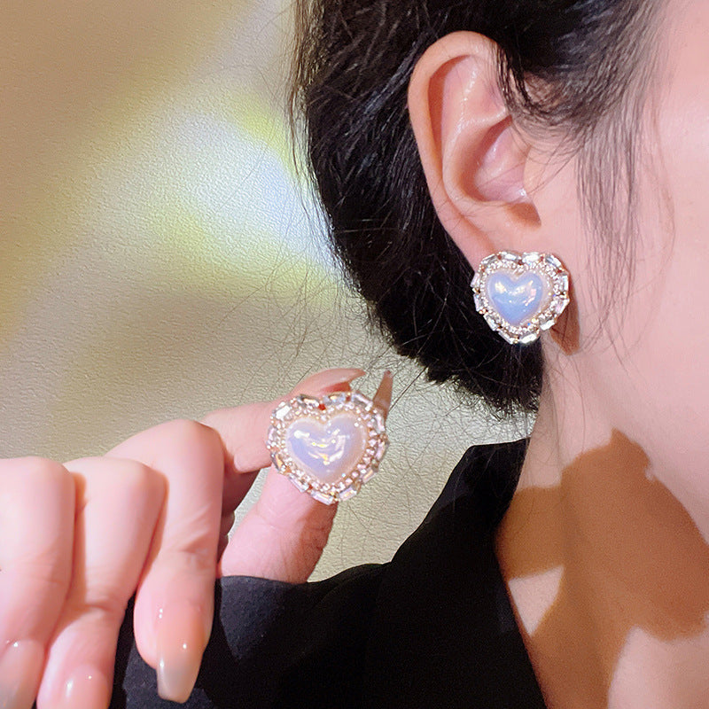 Women's Vintage Pearl Light Luxury Fashion High Sense Earrings
