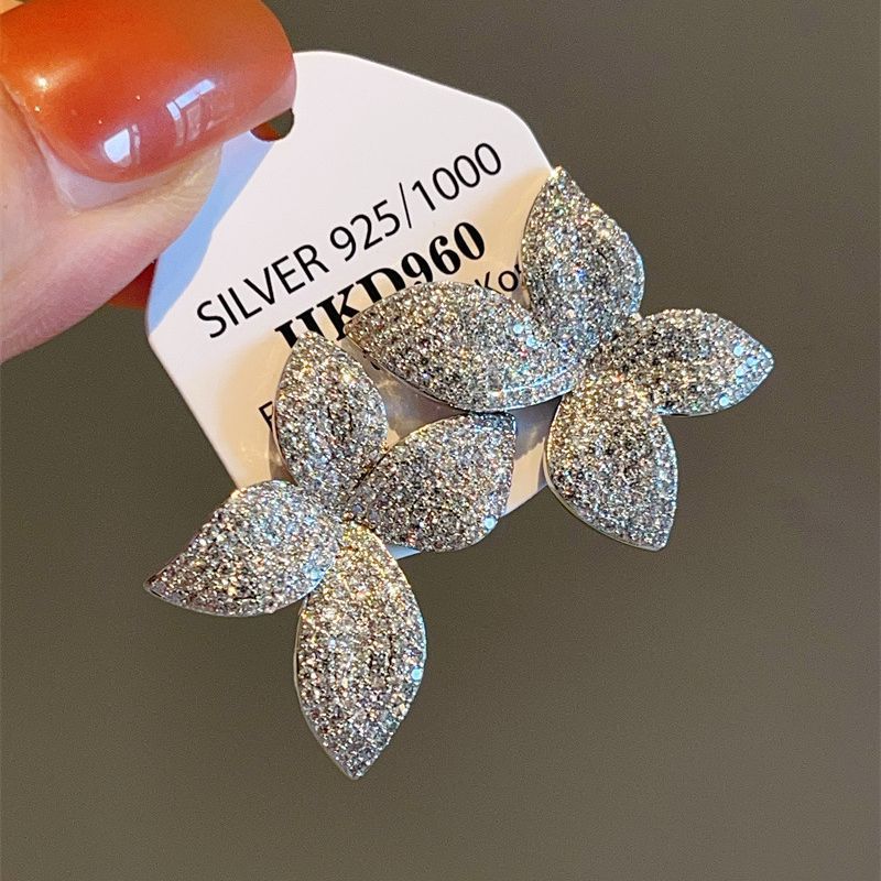 Sier Needle Light Luxury High-grade Flower Earrings