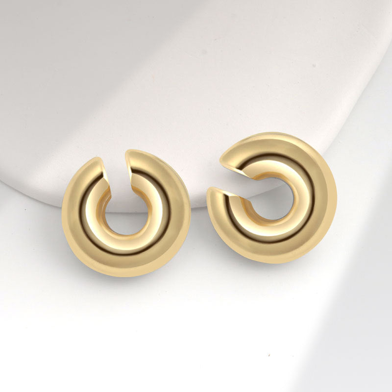 Shaped Tube Exaggerated Style Light Luxury Fashion Simple Niche Earrings