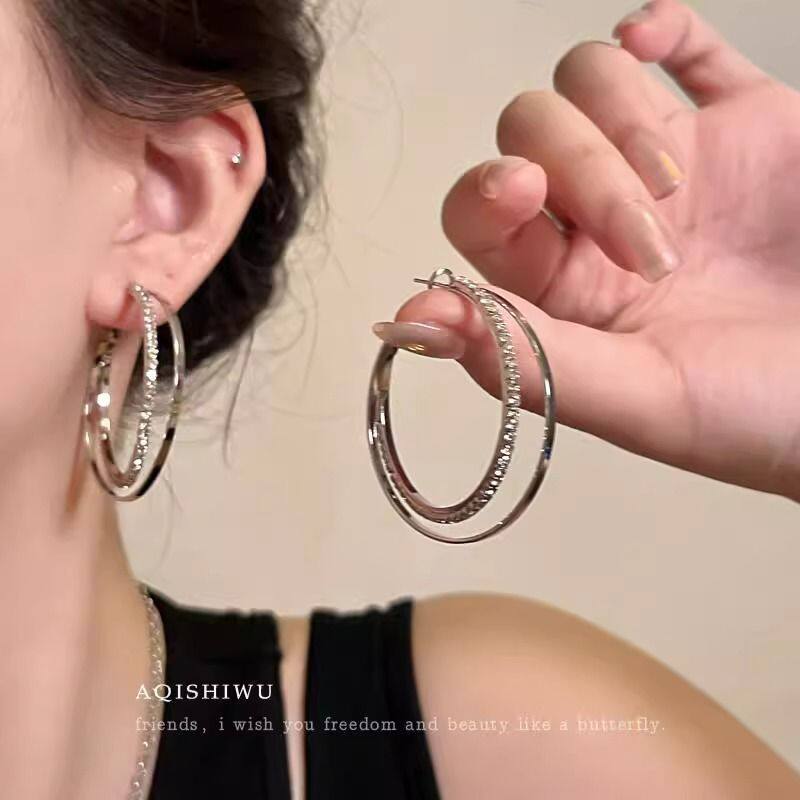 Women's Sier Needle Light Luxury Minority Pearl For Graceful Stud Earrings