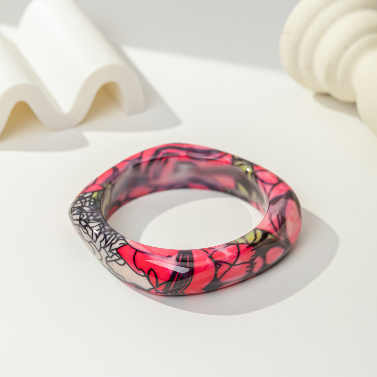 Women's Square Irregular Blooming Pattern Resin Personalized Fashionable Bracelets