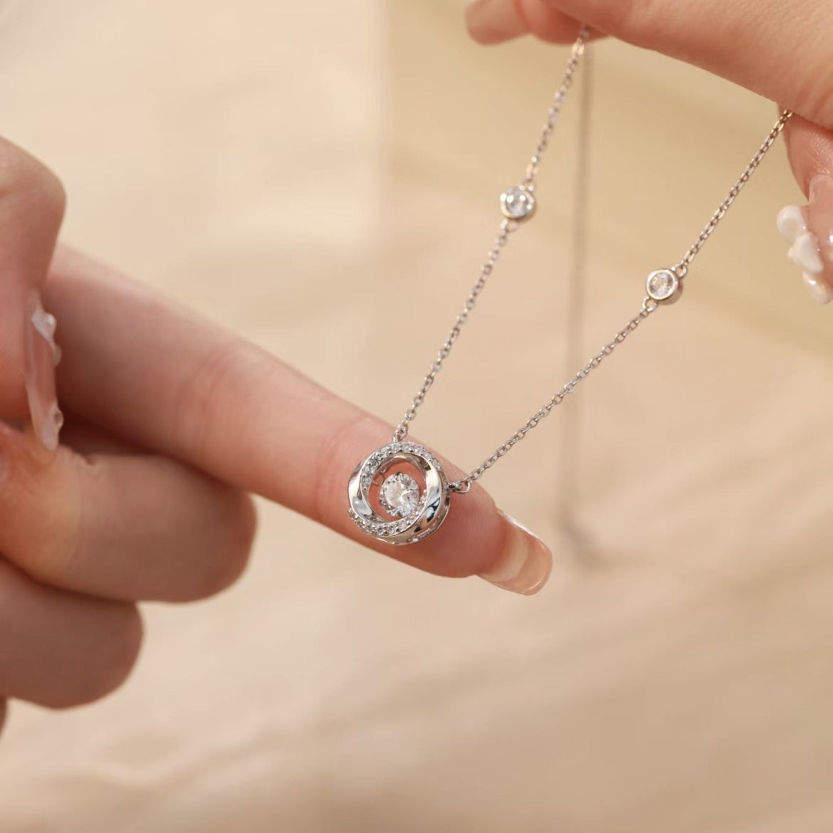 Women's Mobius Three-second Heart For Light Luxury Minority Necklace