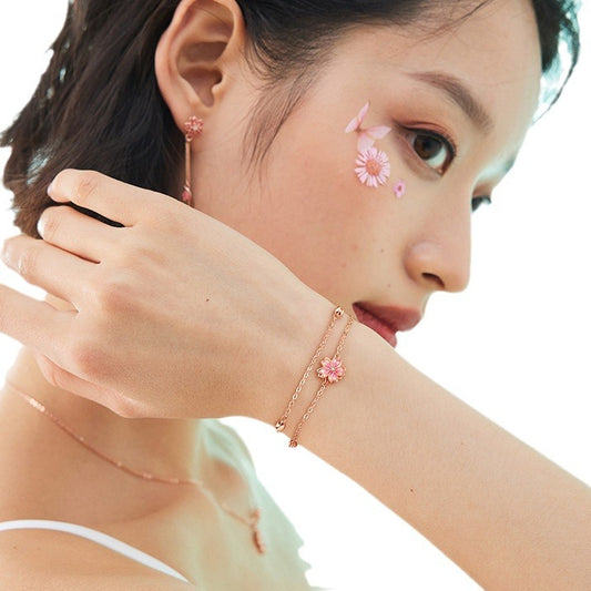 Rotating Peach Blossom Little Clavicle Chain Necklaces