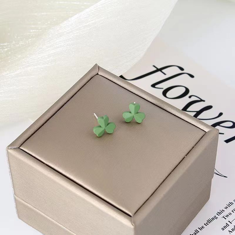 Sier Needle Mori Style Grass Green Clover Element Fresh Cute Stud Earrings