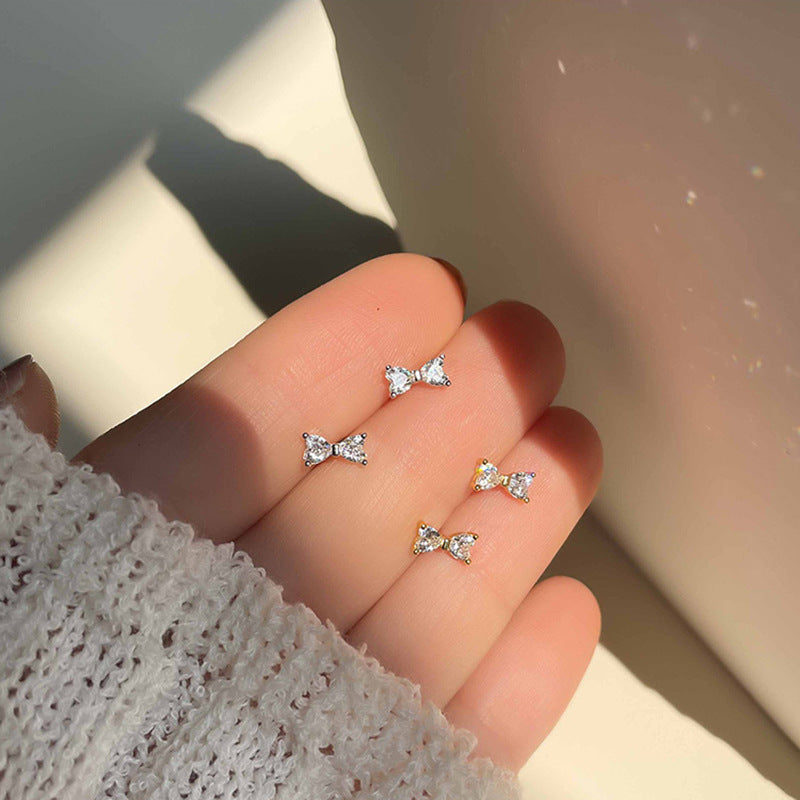 Women's Simple Compact Niche Design Loving Heart Earrings
