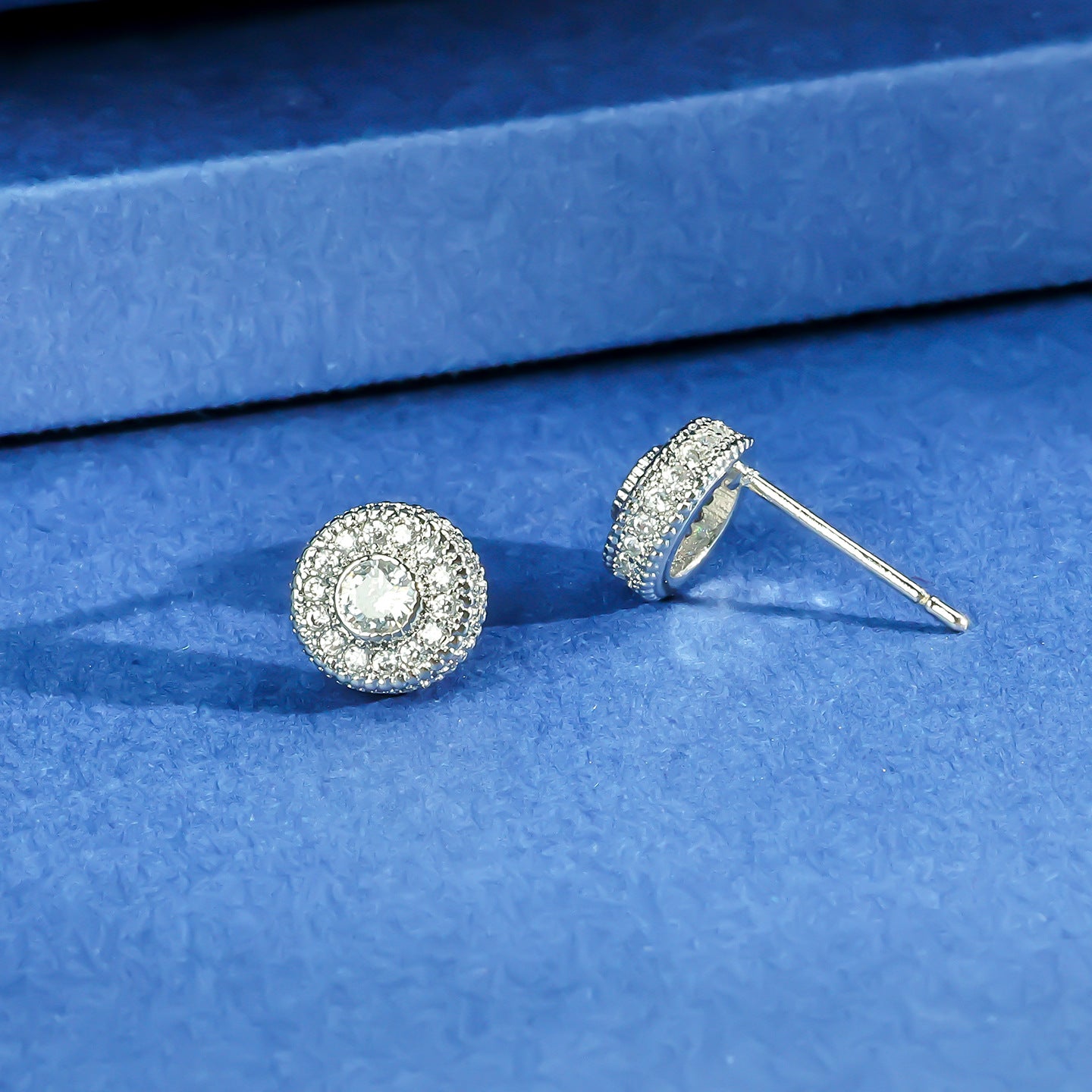 Women's & Men's Hop Full Diamond Micro Inlaid Zircon Round Street Stud Earrings