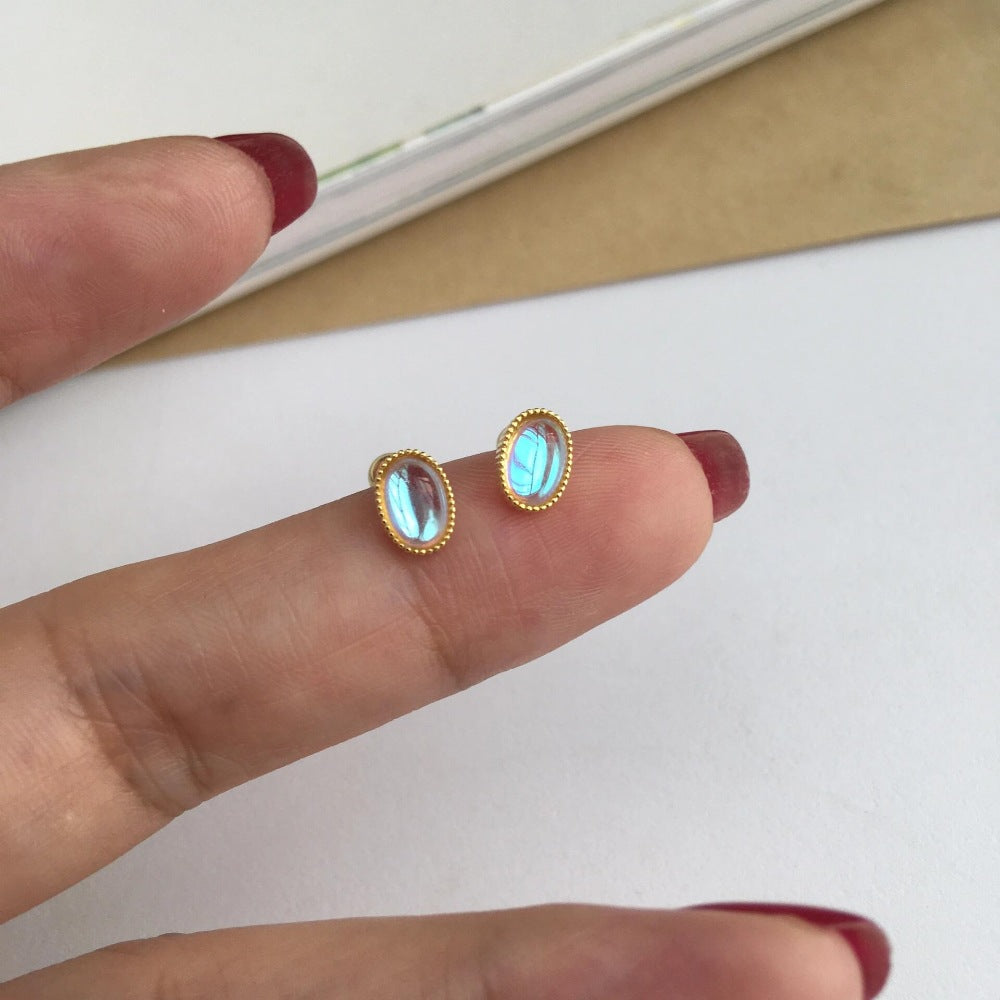 Moonstone Fashionable Light Luxury High-grade Twist Earrings