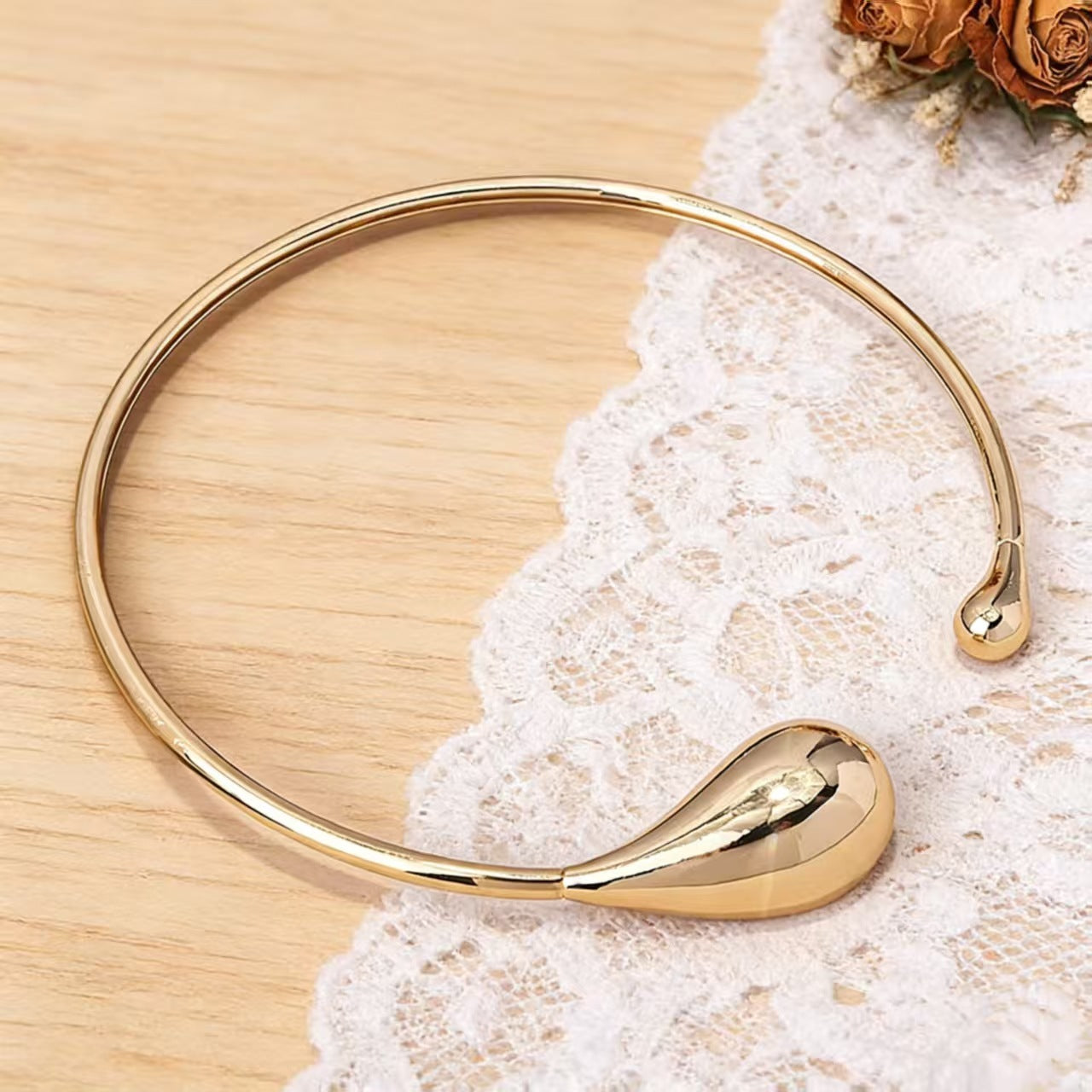 Water Drop Open Collar Niche Design Jewelry Set
