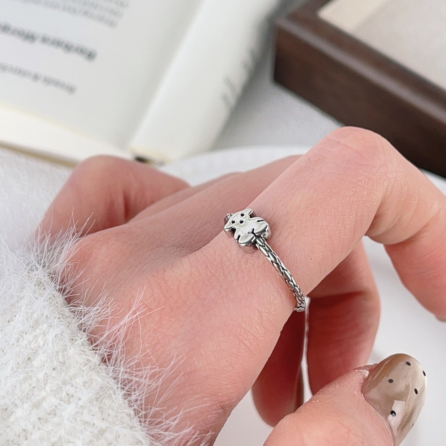 Women's Retro Style Cross With Skull Stitching Open Love Ring