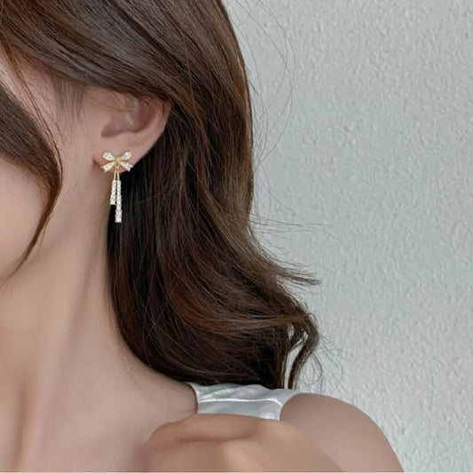 Women's Graceful Bow Tassel Special Interest Light Earrings