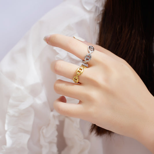 Design Chain Cold Wind Hollow Pig Rings