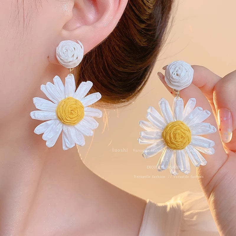 Women's Series Flower Vacation Style Niche High-grade Earrings