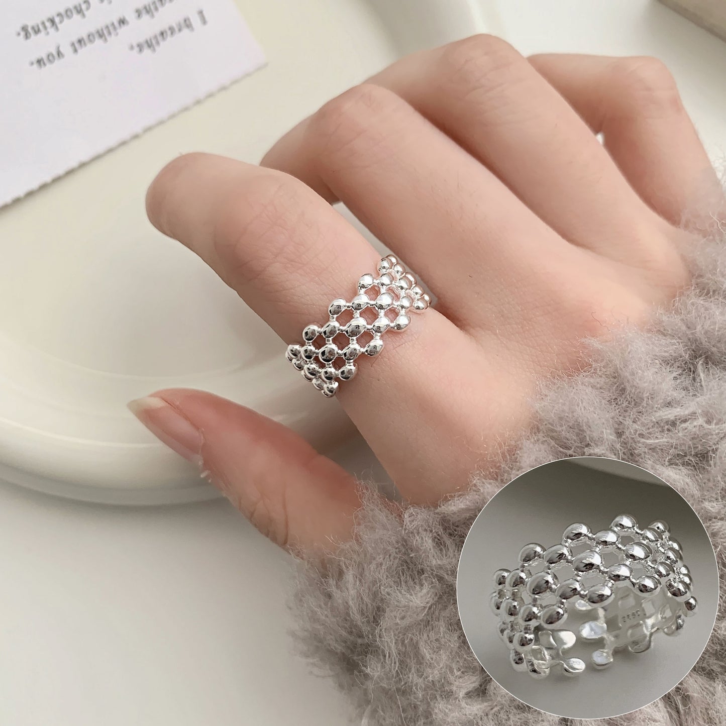 Women's Black Geometric Fashionable Elegant Roman Digital Rings