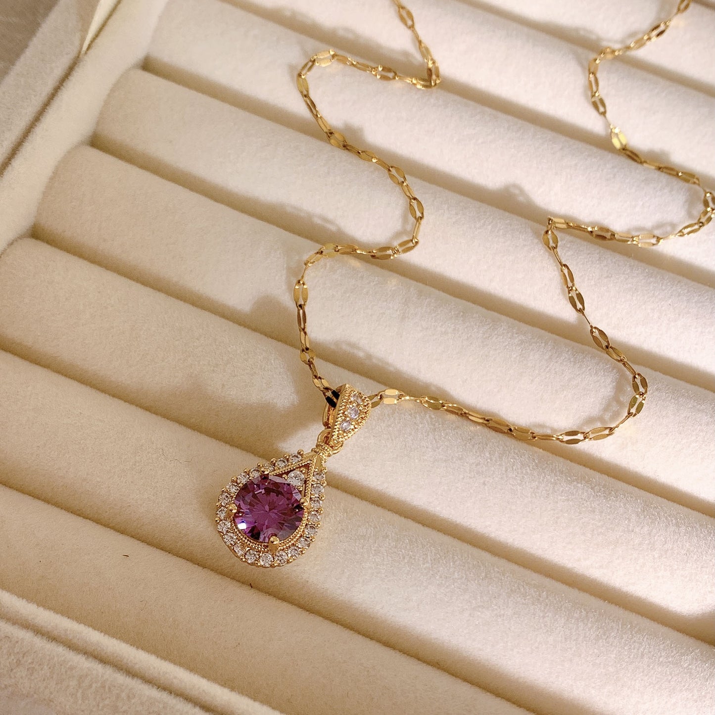 Women's Summer Violet Titanium Steel Fashionable Ornament Necklaces