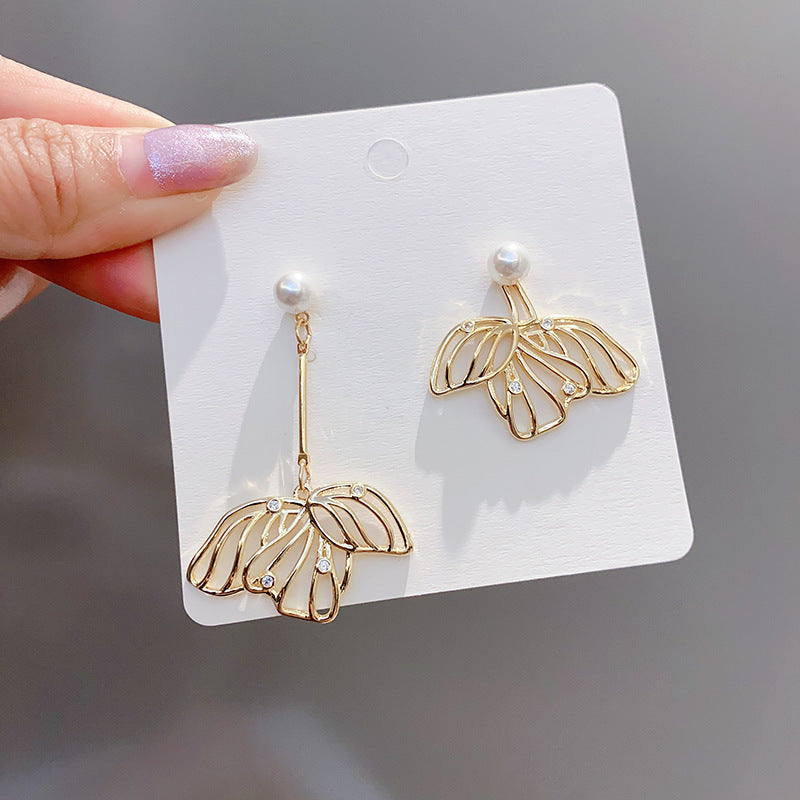 High-grade Female Niche Vintage Pearl Flower Elegant Earrings