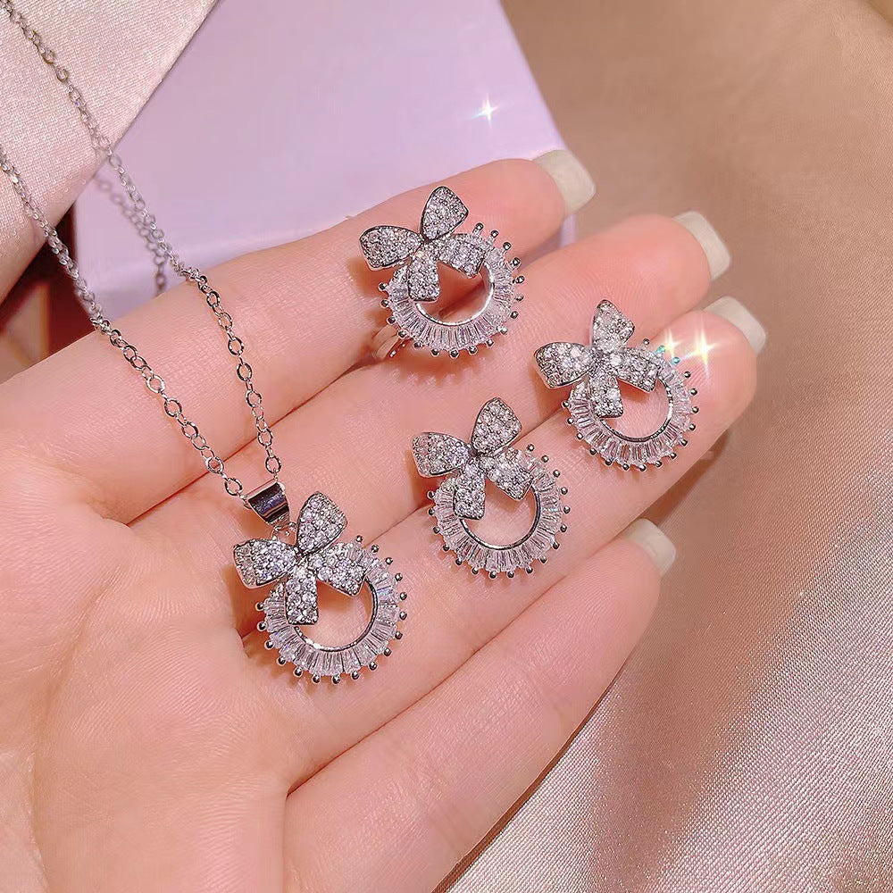 Women's Exquisite Jewelry Set Shiny Zircon Butterfly Necklaces