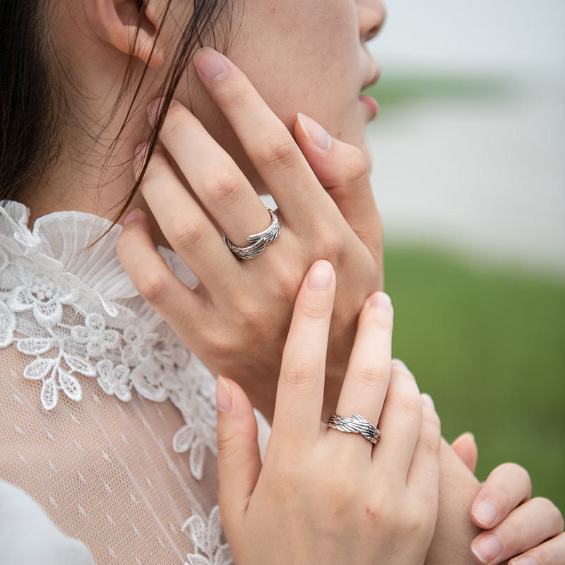 Women's & Men's Niche Design Cool Black Thorn Rose Rings