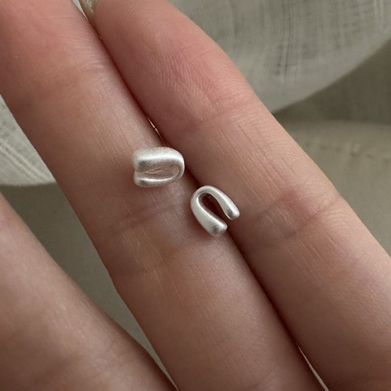 Women's Style Retro Frosted U-shaped Horseshoe For Mini Small Earrings