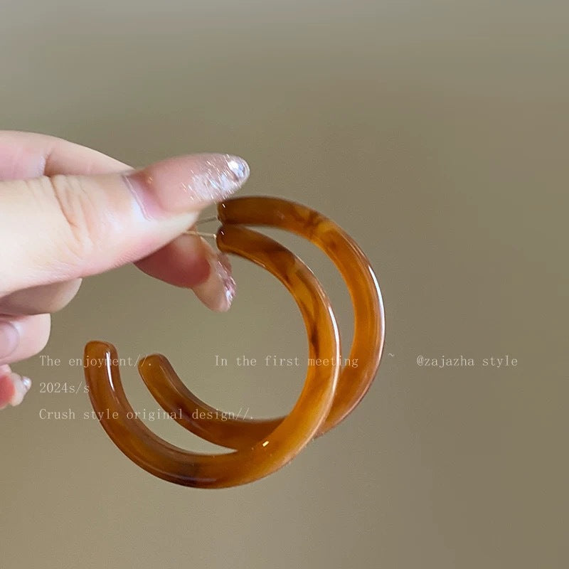 Amber Shaped Elegant Personalized Minority Simple Earrings