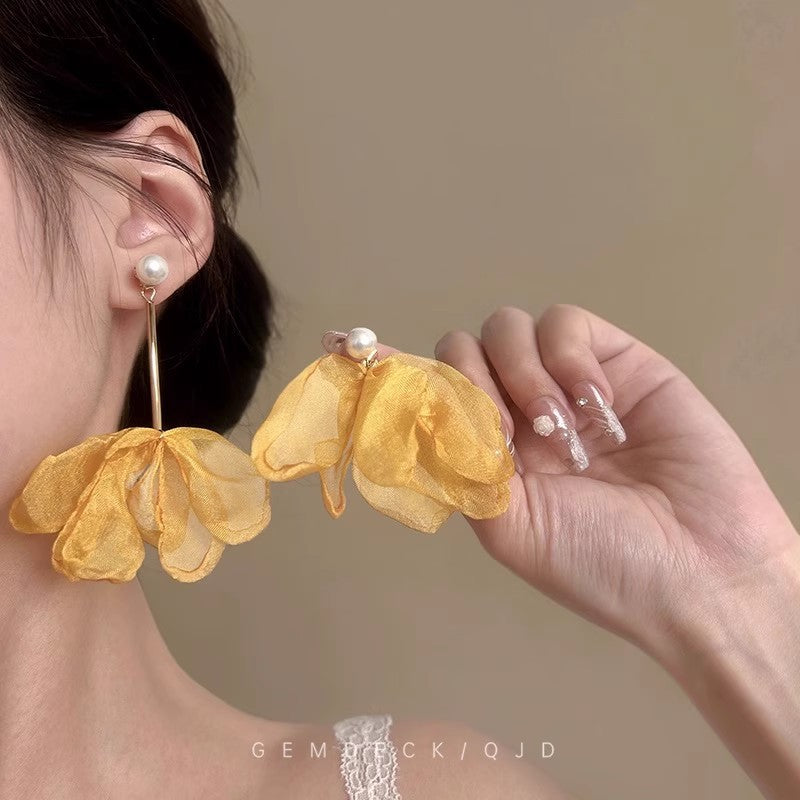 Women's Series Flower Vacation Style Niche High-grade Earrings