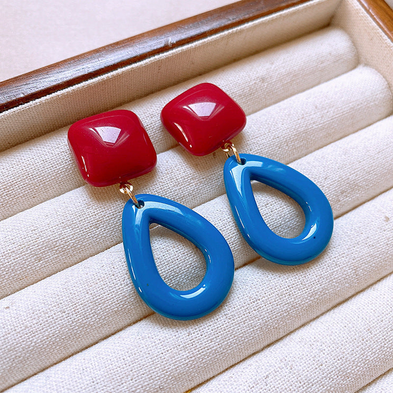 Women's Sier Needle Red Irregular Ear Retro Exaggerated Earrings