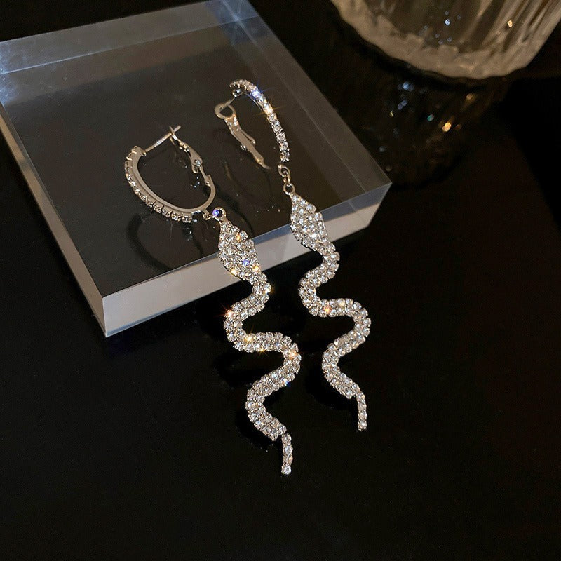 Personality High Sense Elegant Exaggerated Design Earrings