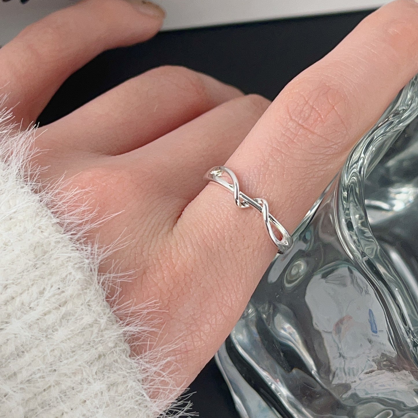 Women's Retro Style Cross With Skull Stitching Open Love Ring