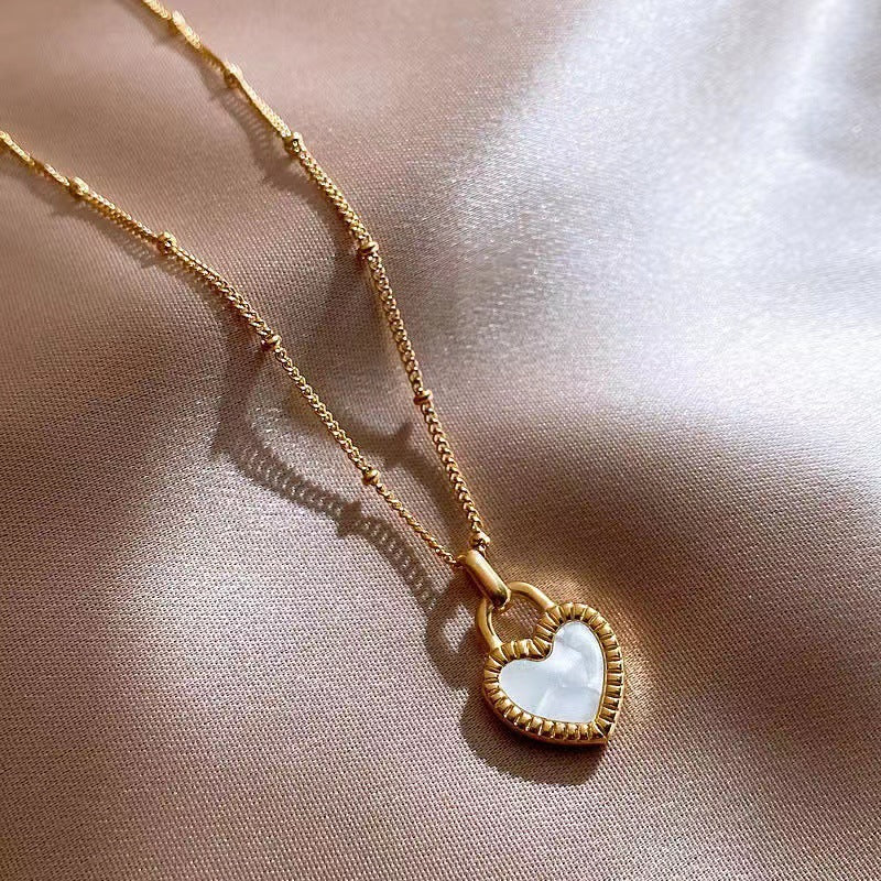 Women's Black Peach Heart For Niche Design Necklaces