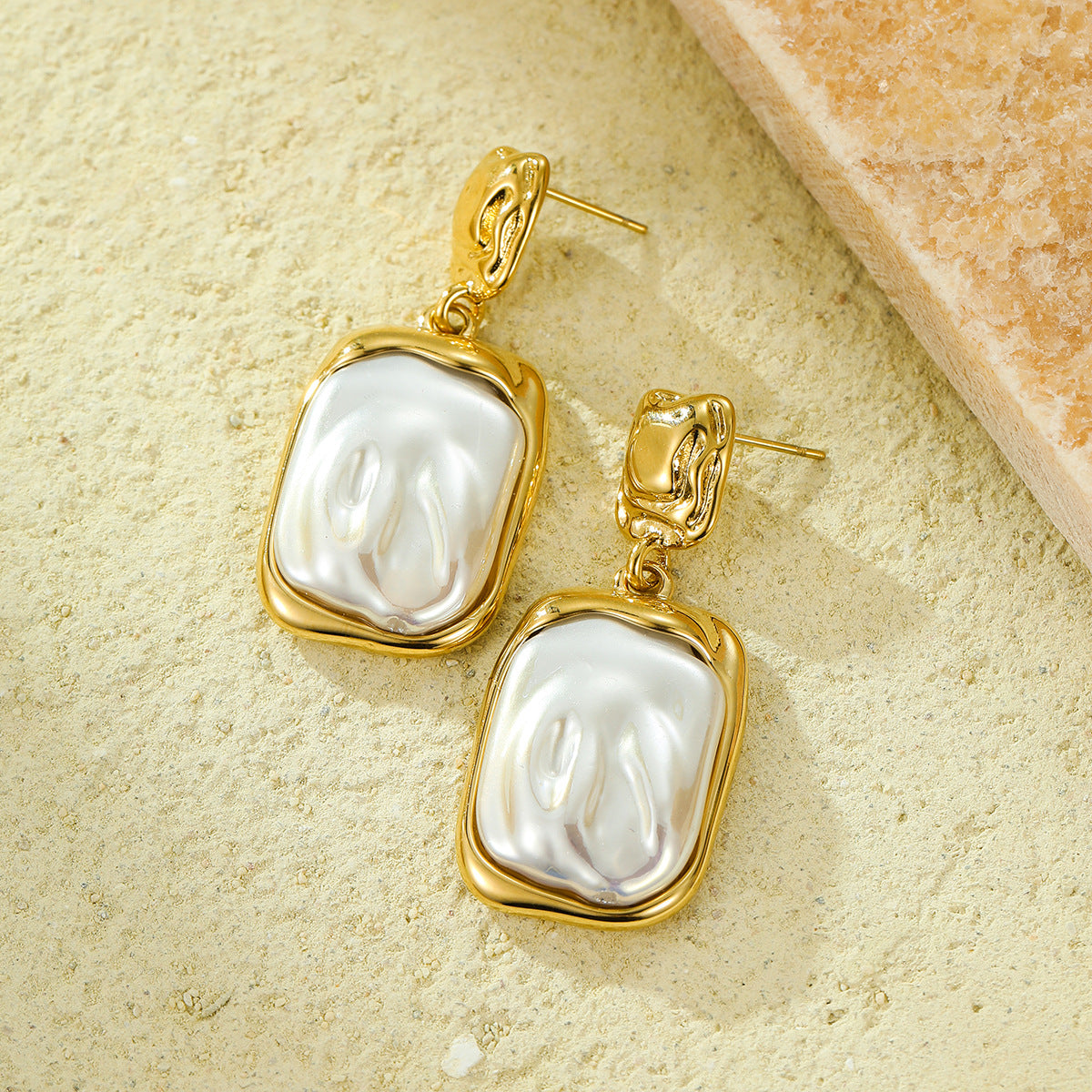 French Style Retro Baroque Pearl Geometric Earrings