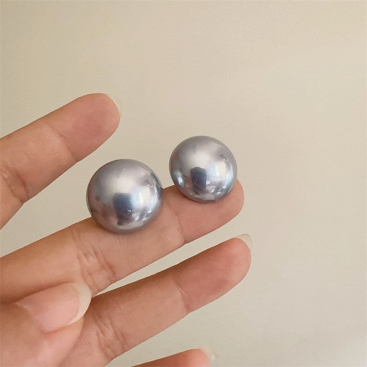 Cold Style Elegance Retro Pearl Exaggerated Stud Earrings
