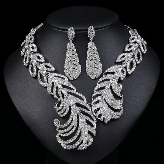 Women's Exaggerated Retro Atmospheric Electroplated Alloy Fashion Feather Jewelry Set