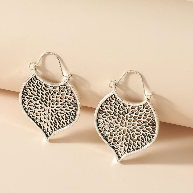 Carved Female Temperament Alloy Geometric Ear Clip Earrings