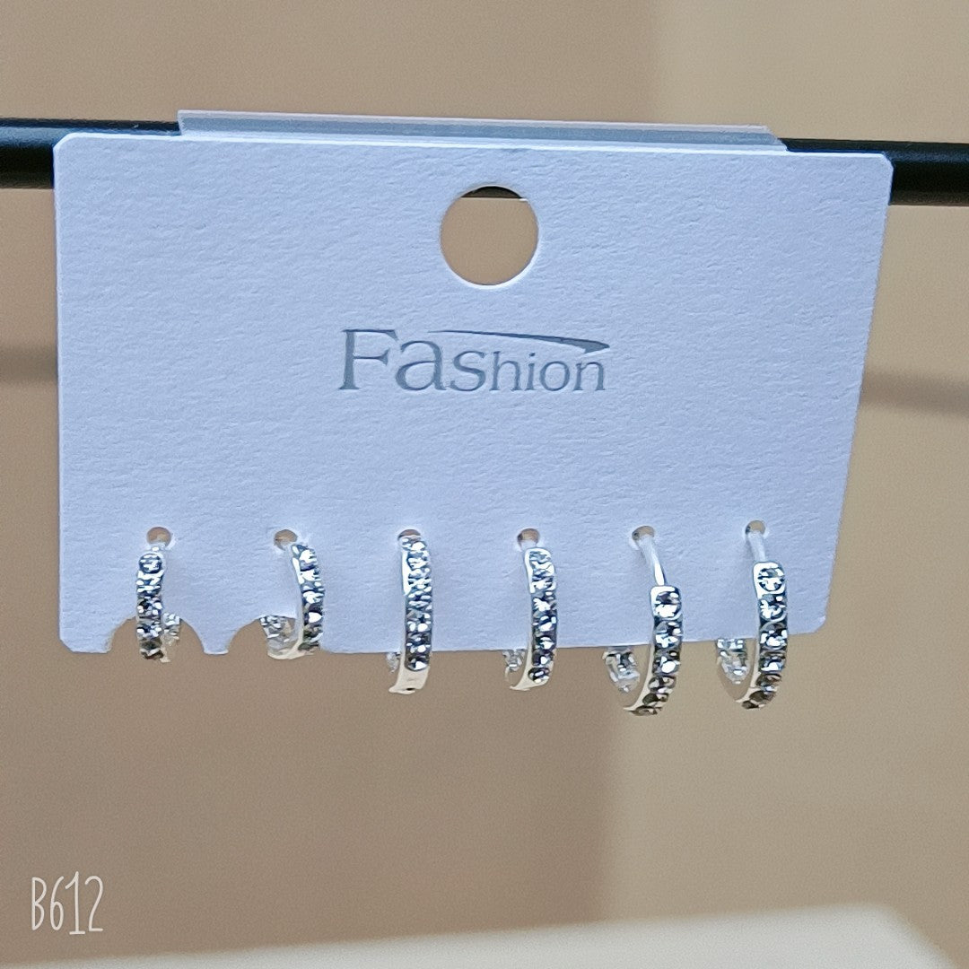 Women's Simple Three Pairs Of White Collar Earrings