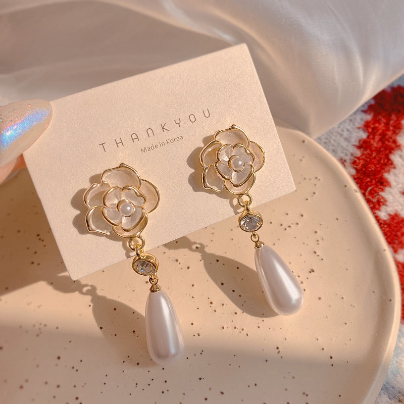 Women's Vintage Pearl Light Luxury Fashion High Sense Earrings